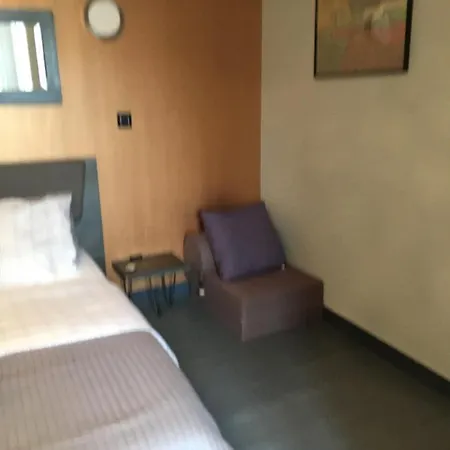 L Entrepote Guest house *