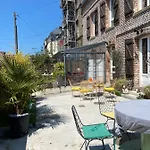 Vendégház L Entrepote 3*